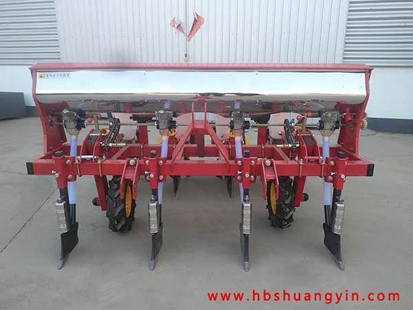 氣吸式四行玉米免耕播種機(jī)